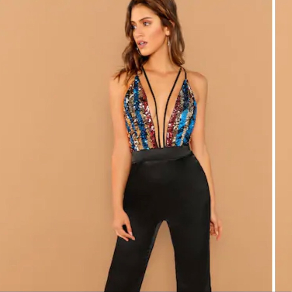🆕 Plunging neck sequin halter jumpsuit